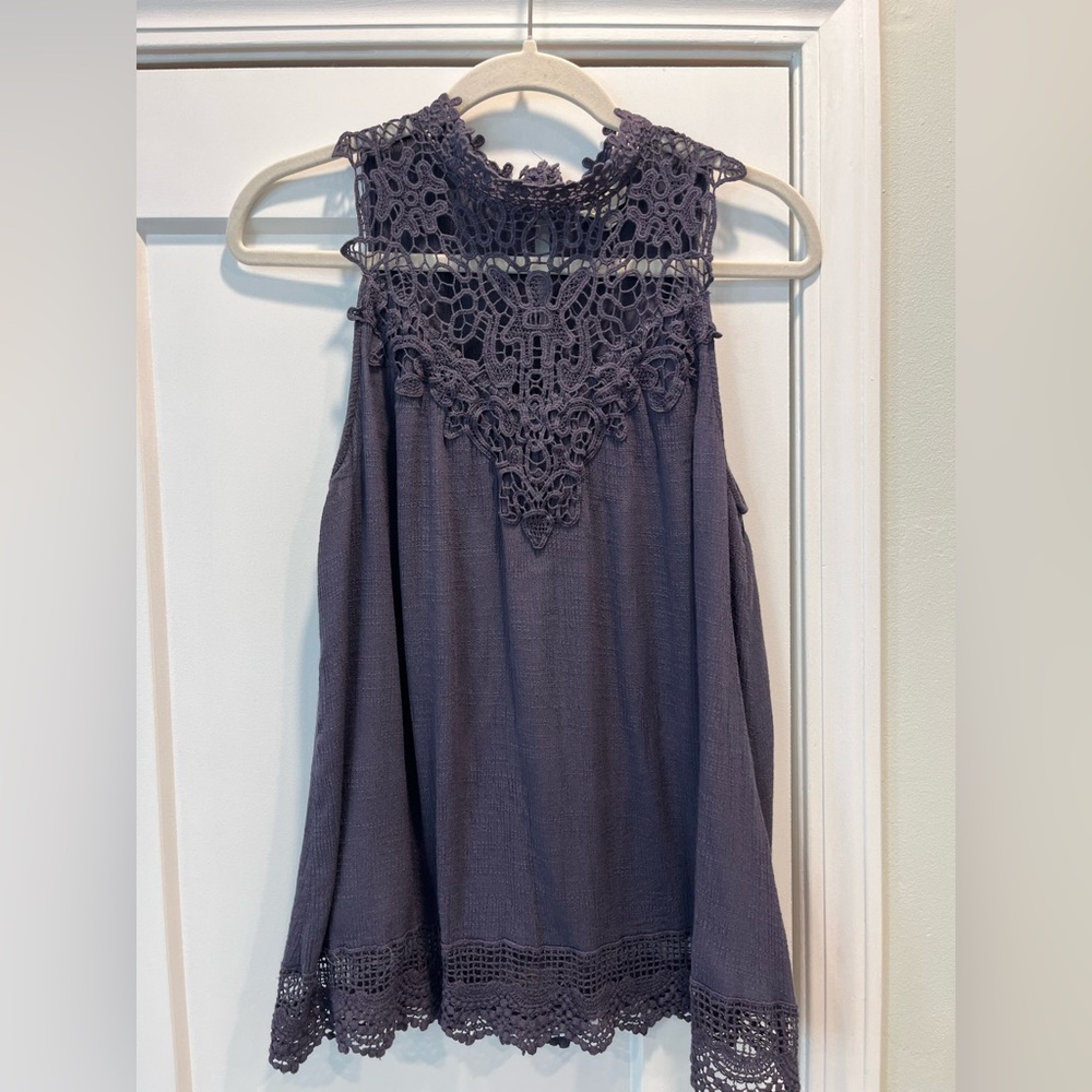 Entro Crochet Lace Sleeveless Top